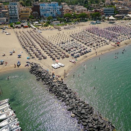Hotel Sabbie D'Oro Giardini Naxos Bagian luar foto
