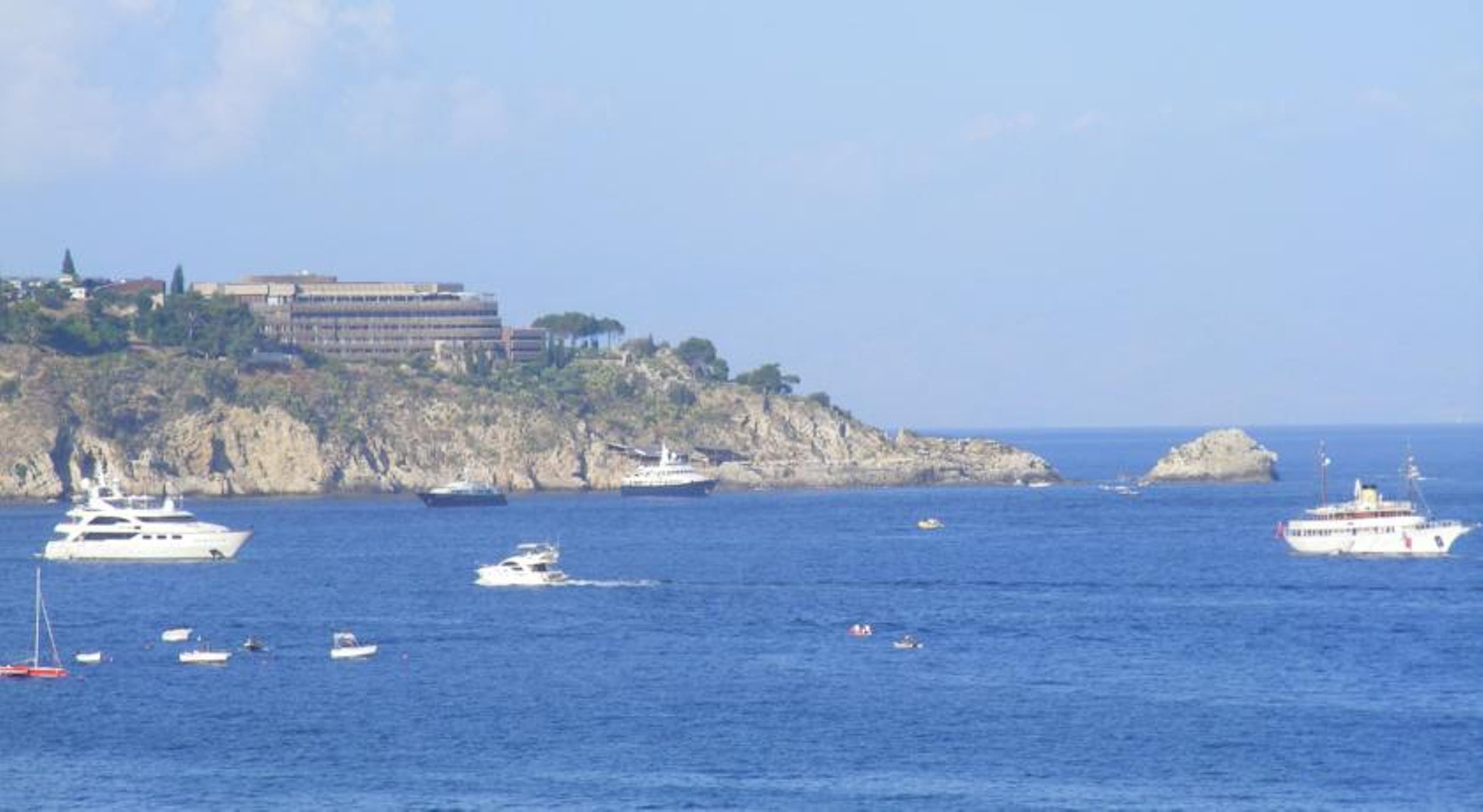 Hotel Sabbie D'Oro Giardini Naxos Bagian luar foto