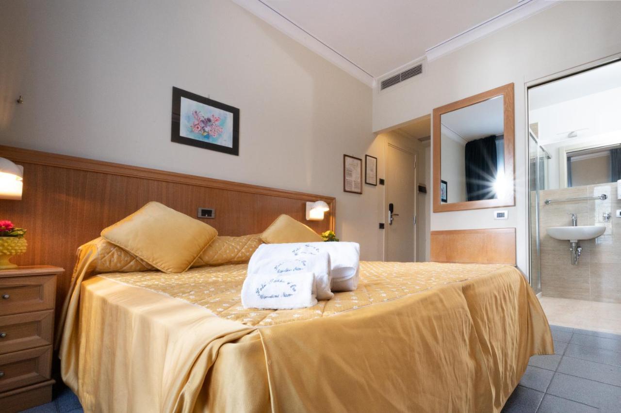 Hotel Sabbie D'Oro Giardini Naxos Bagian luar foto