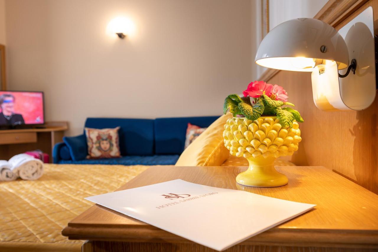 Hotel Sabbie D'Oro Giardini Naxos Bagian luar foto