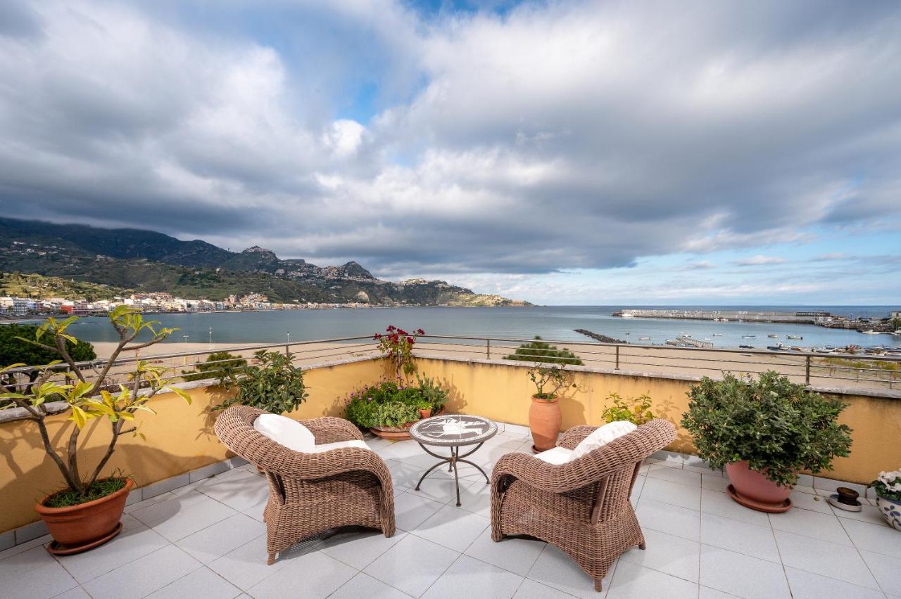 Hotel Sabbie D'Oro Giardini Naxos Bagian luar foto