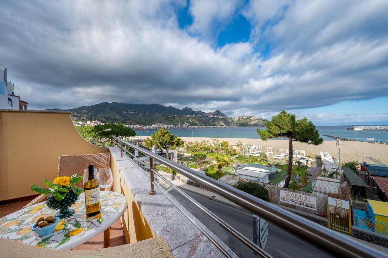 Hotel Sabbie D'Oro Giardini Naxos Bagian luar foto