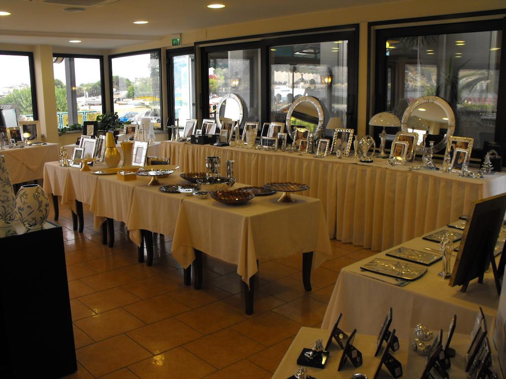 Hotel Sabbie D'Oro Giardini Naxos Bagian luar foto